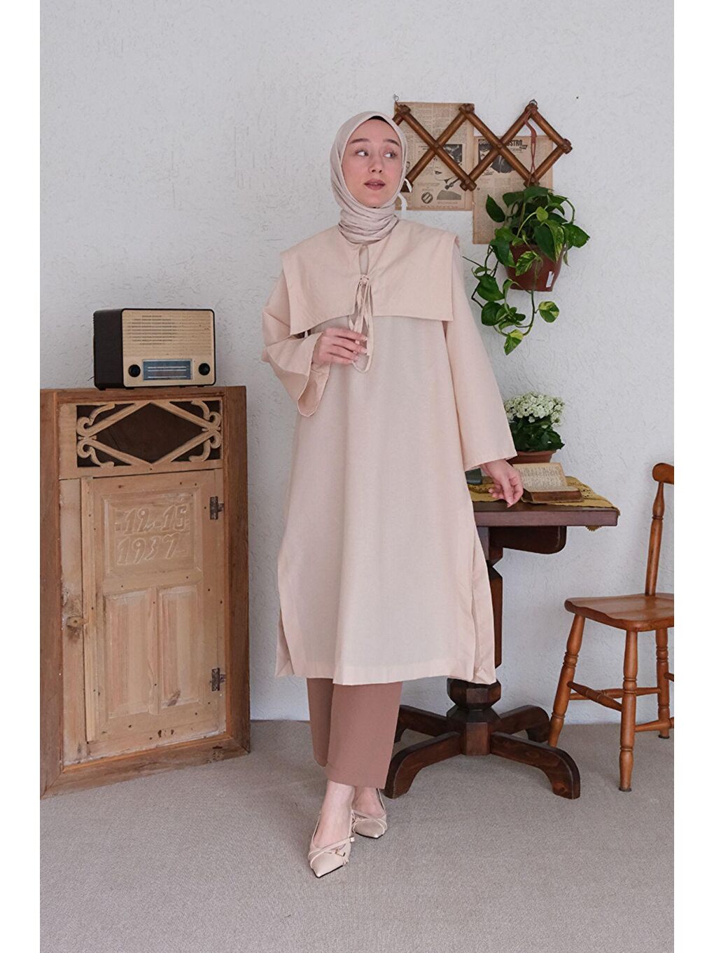 Ekru Krem Bahriye Yaka Tunik