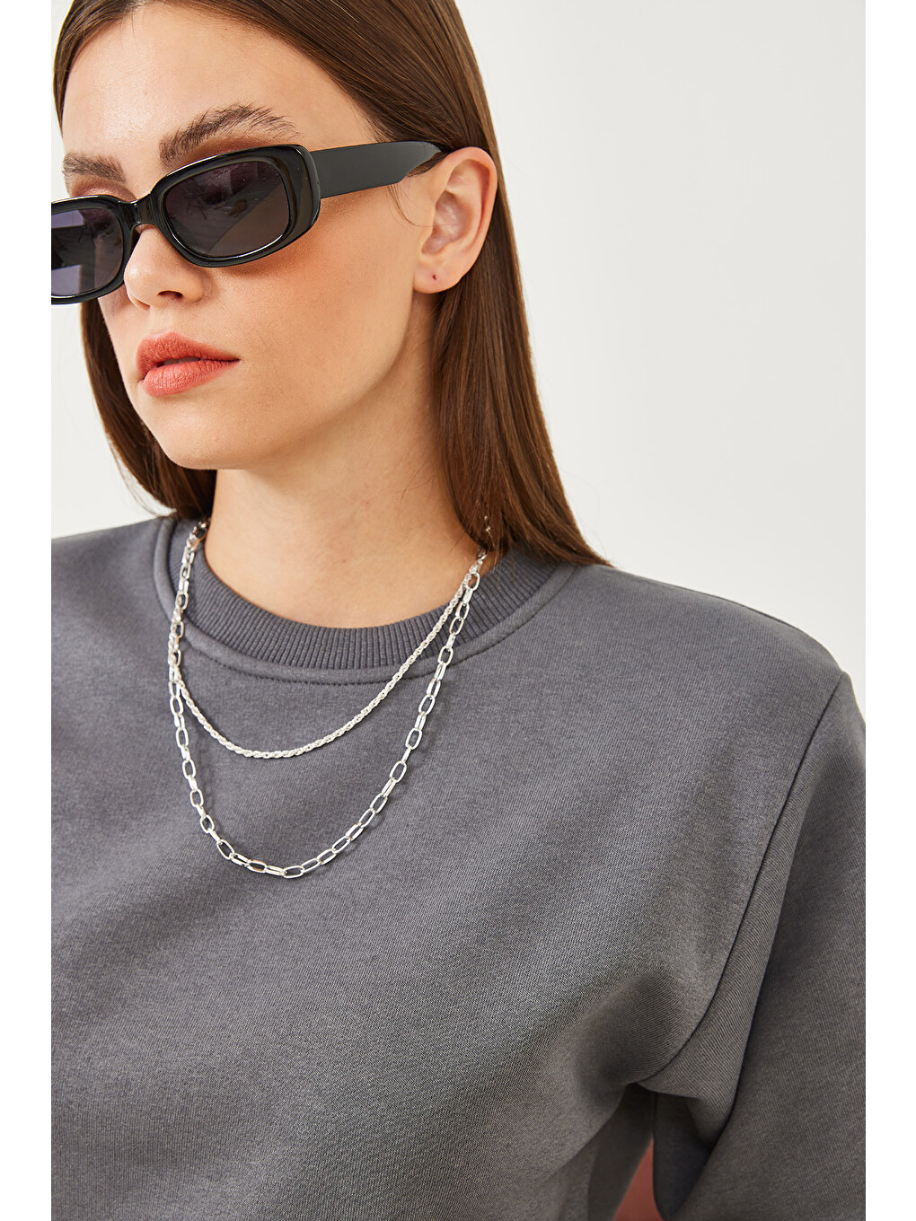 Gri Kadın Bisiklet Yaka Şardonlu Basic Crop Sweatshirt-3