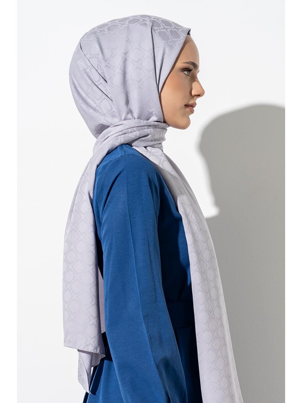 Gri Kadın Geometrik Desen Jakarlı Şal-5