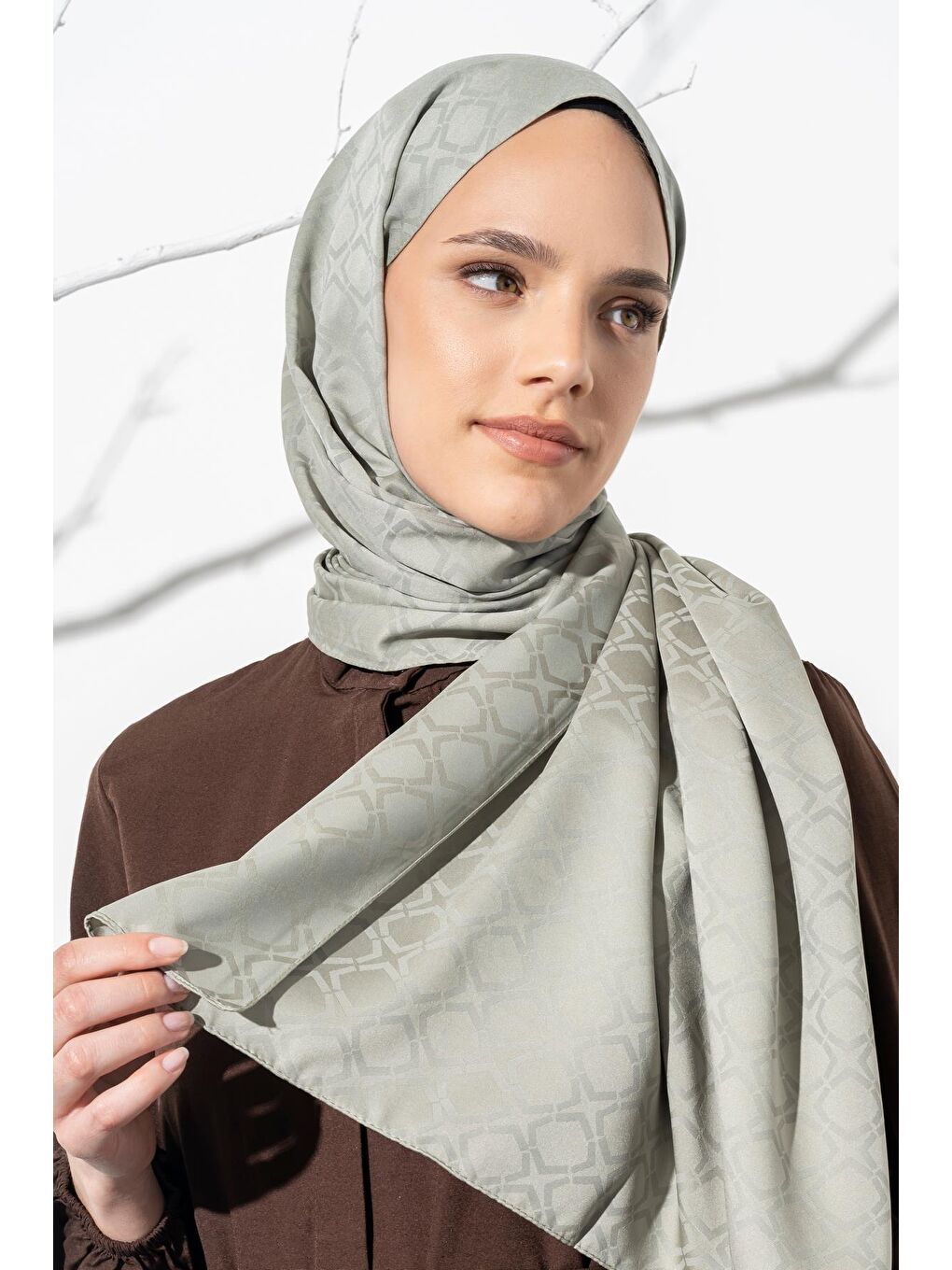 Haki Kadın Geometrik Desen Jakarlı Şal-2