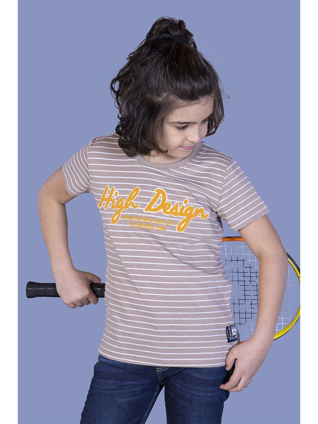 Kahverengi Erkek Çocuk Nakışlı Kumaşı Çizgi Detaylı Tişört