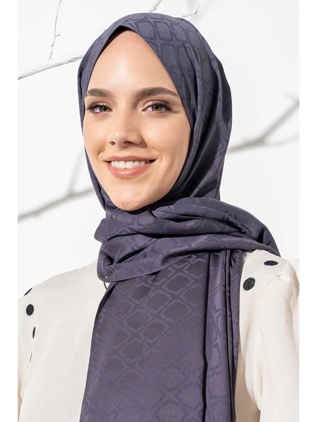Antrasit Kadın Geometrik Desen Jakarlı Şal-1