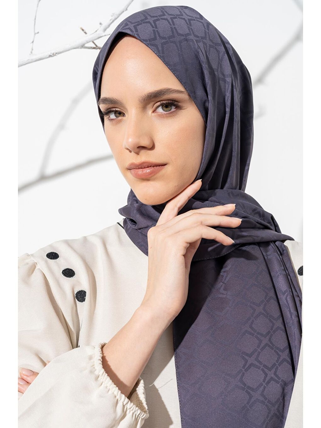 Antrasit Kadın Geometrik Desen Jakarlı Şal-3