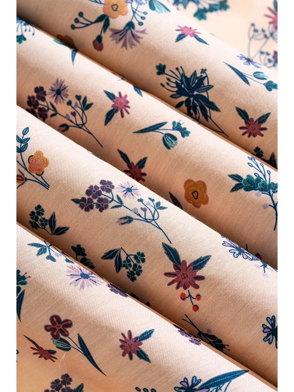 Turuncu Kadın Digital Baskılı Çiçek Desen Soft Eşarp-2