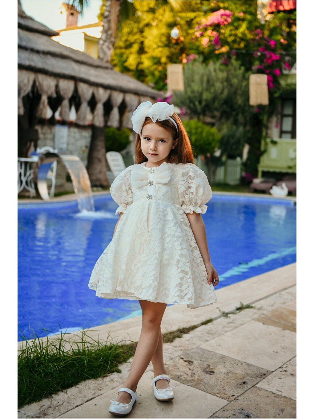 Ekru Fiyonklu ve Kabarık Kollu Prenses Model Dantel İşlemeli Çocuk Abiye Elbise_M2450-3