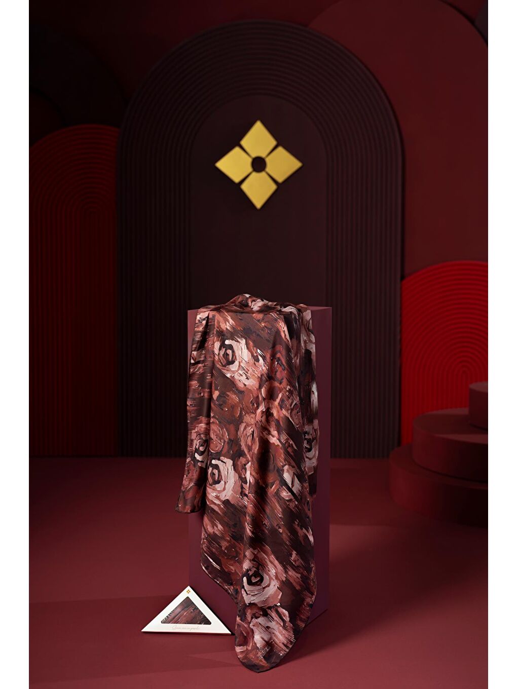 Kahverengi Kadın Millas Soft Eşarp