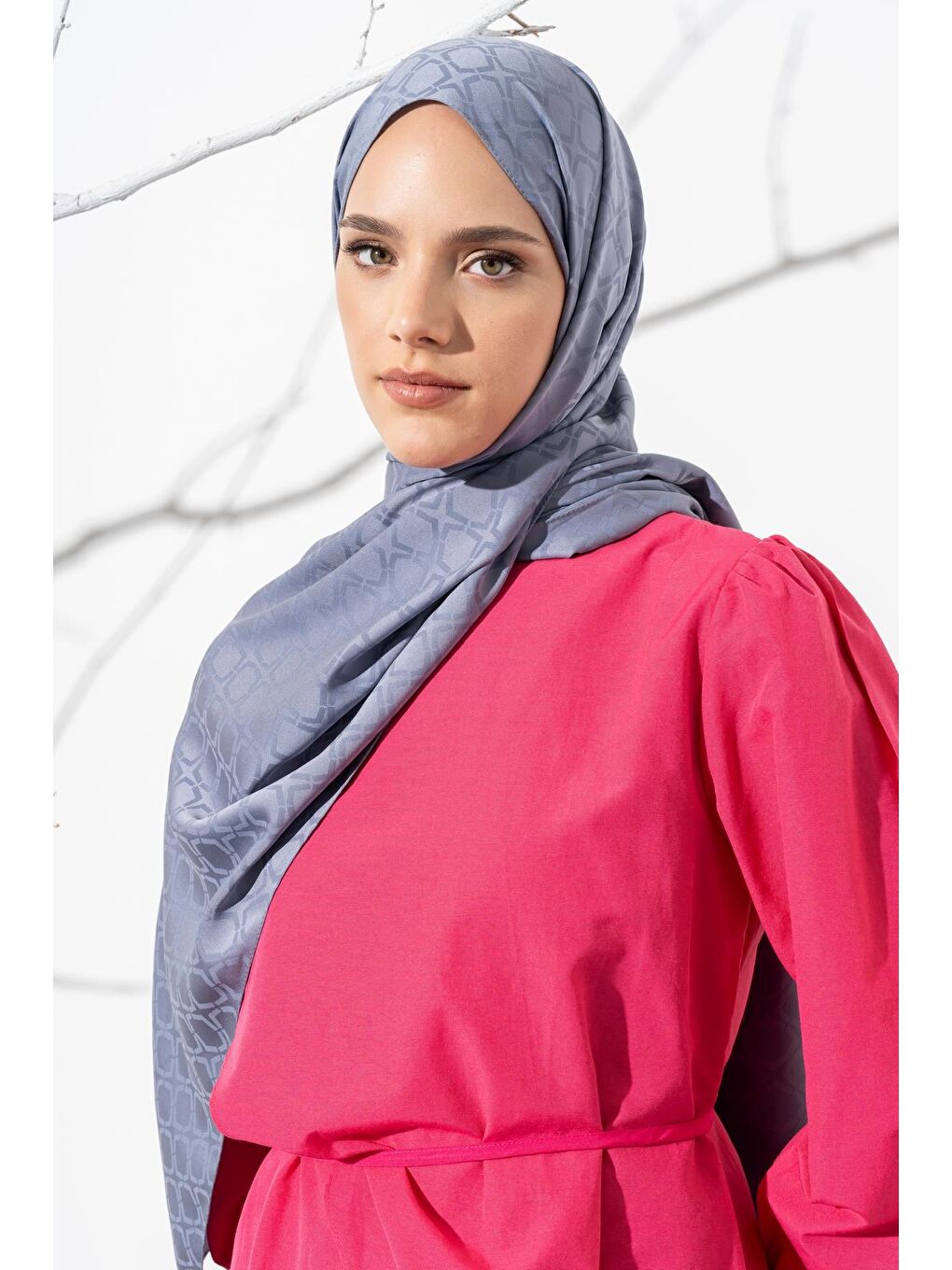 Gri Kadın Geometrik Desen Jakarlı Şal-1