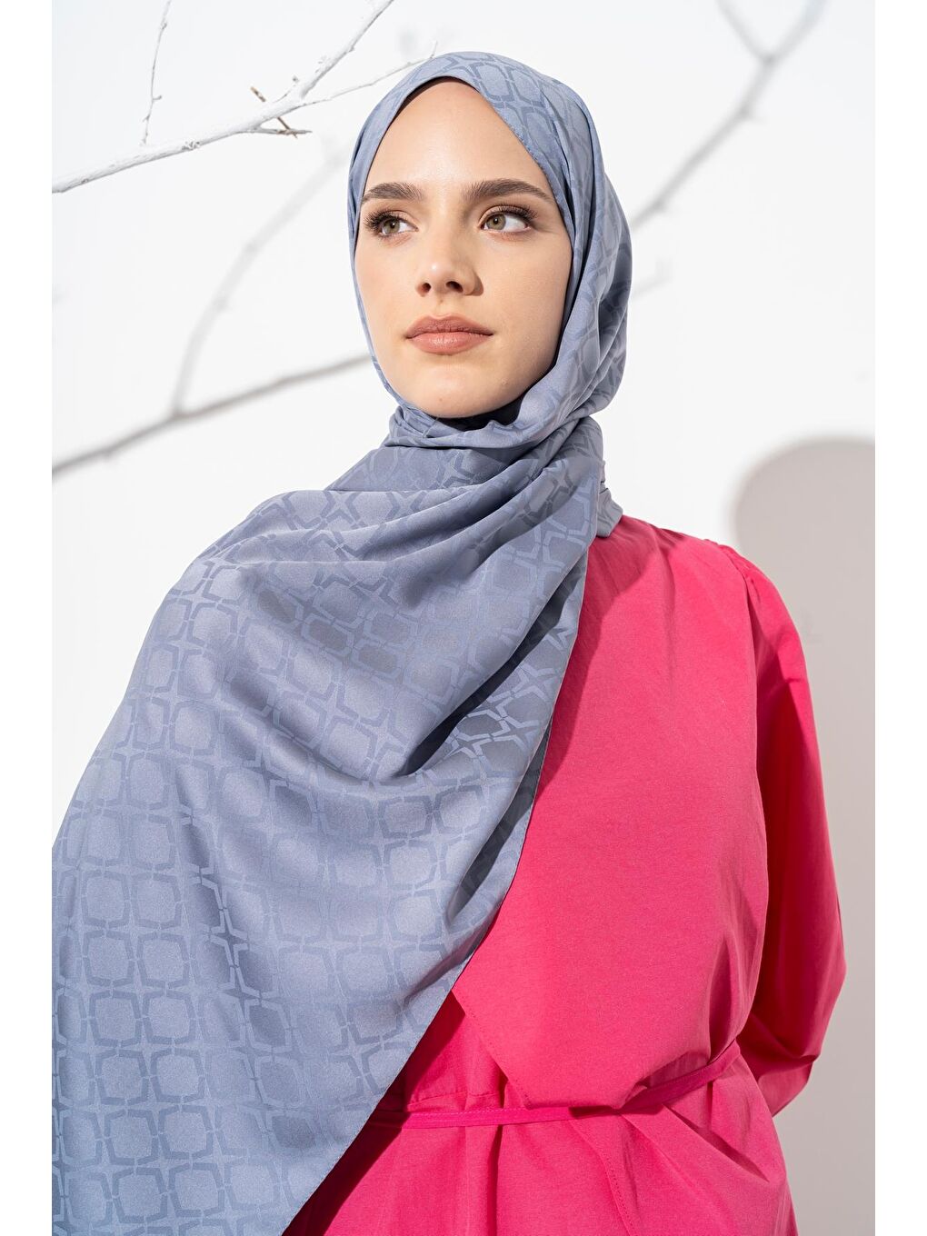 Gri Kadın Geometrik Desen Jakarlı Şal-2