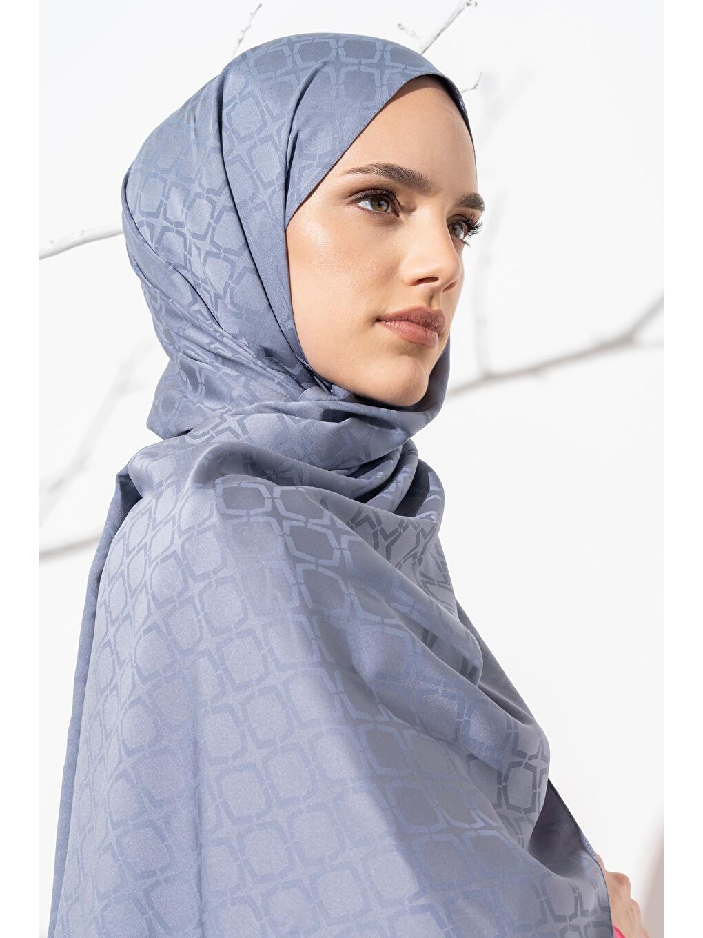 Gri Kadın Geometrik Desen Jakarlı Şal-4