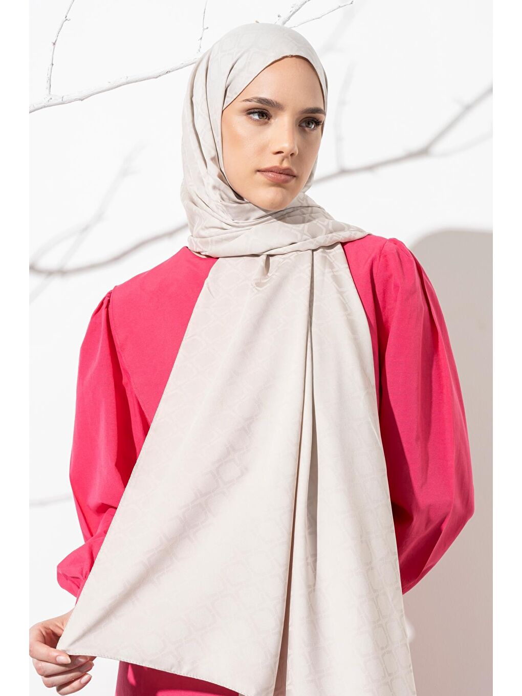 Bej Kadın Geometrik Desen Jakarlı Şal