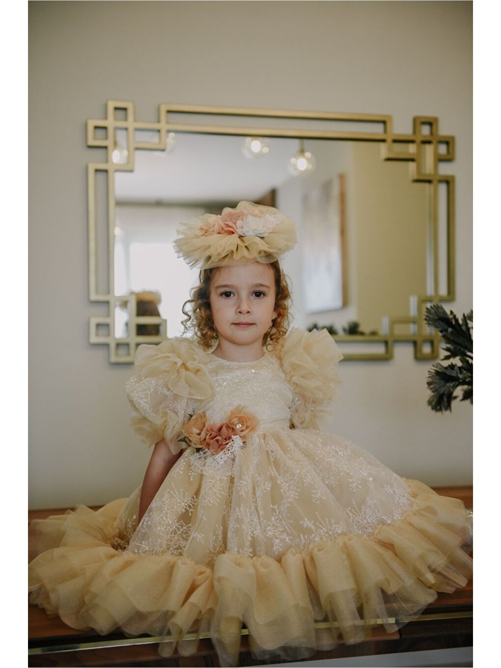 Sarı Kız Çocuk Taç Aksesuarlı Prenses Elbisesi-3