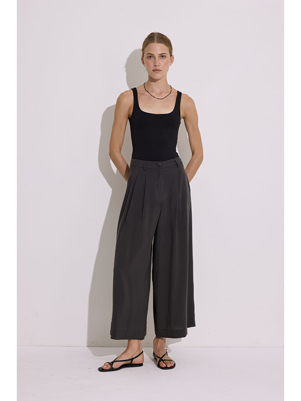 Modal Pileli Geniş Pantolon Antrasit-6