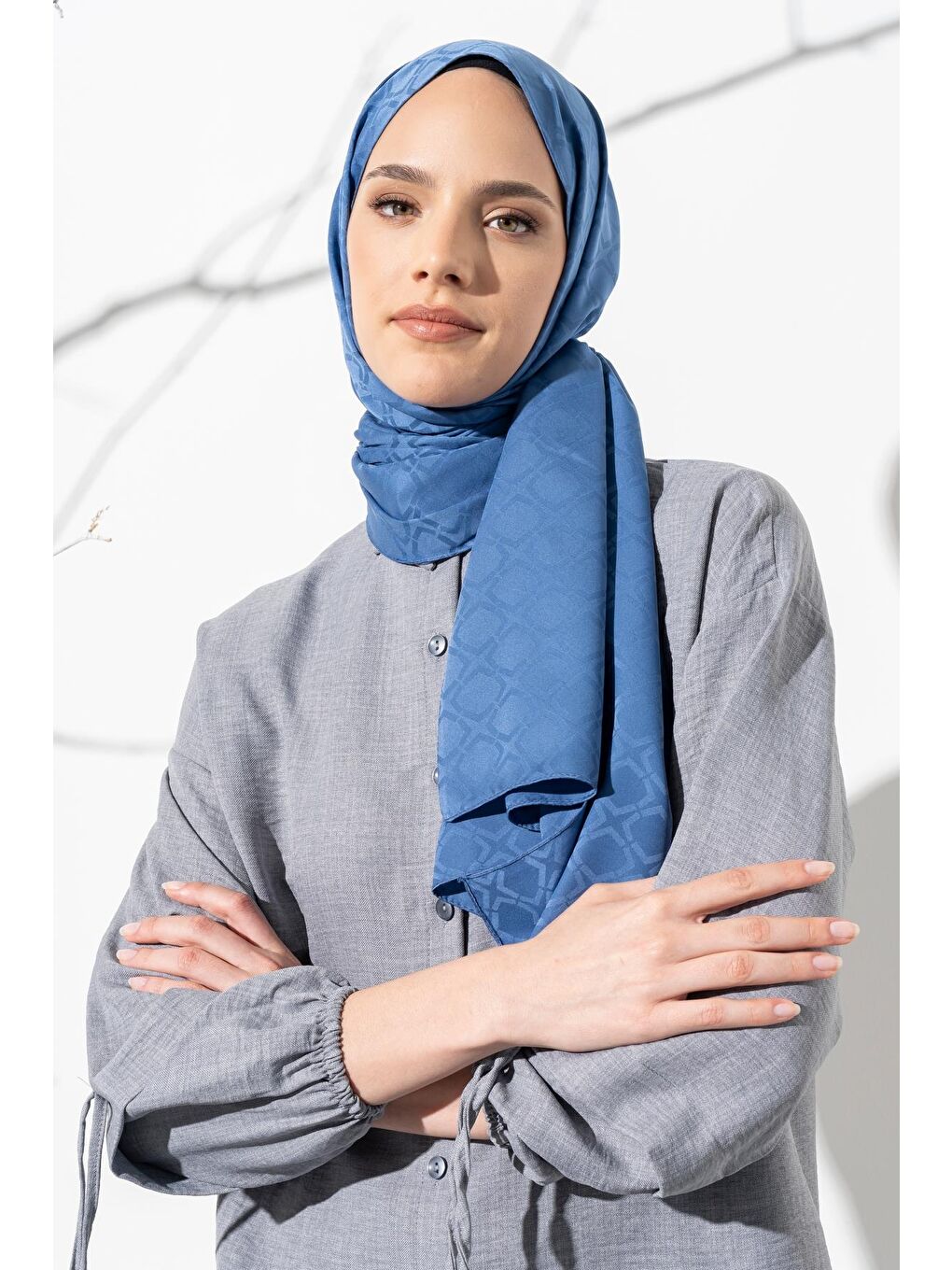 İndigo Kadın Geometrik Desen Jakarlı Şal-1