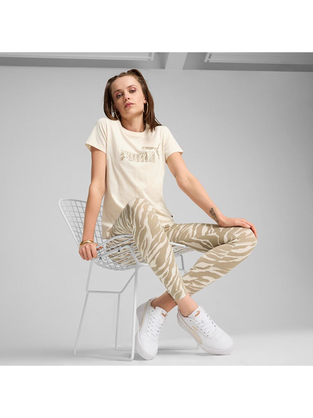 Essentials Animal Kadın Ekru Yuvarlak Yaka Tişört-1
