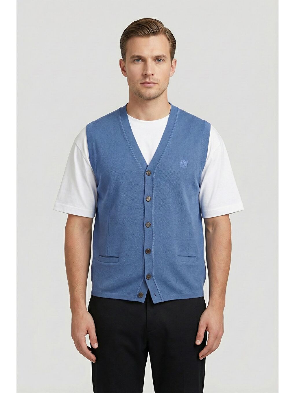 Giotelli Erkek Mavi Standart Fit Yün Karışımlı Düğmeli Triko Yelek