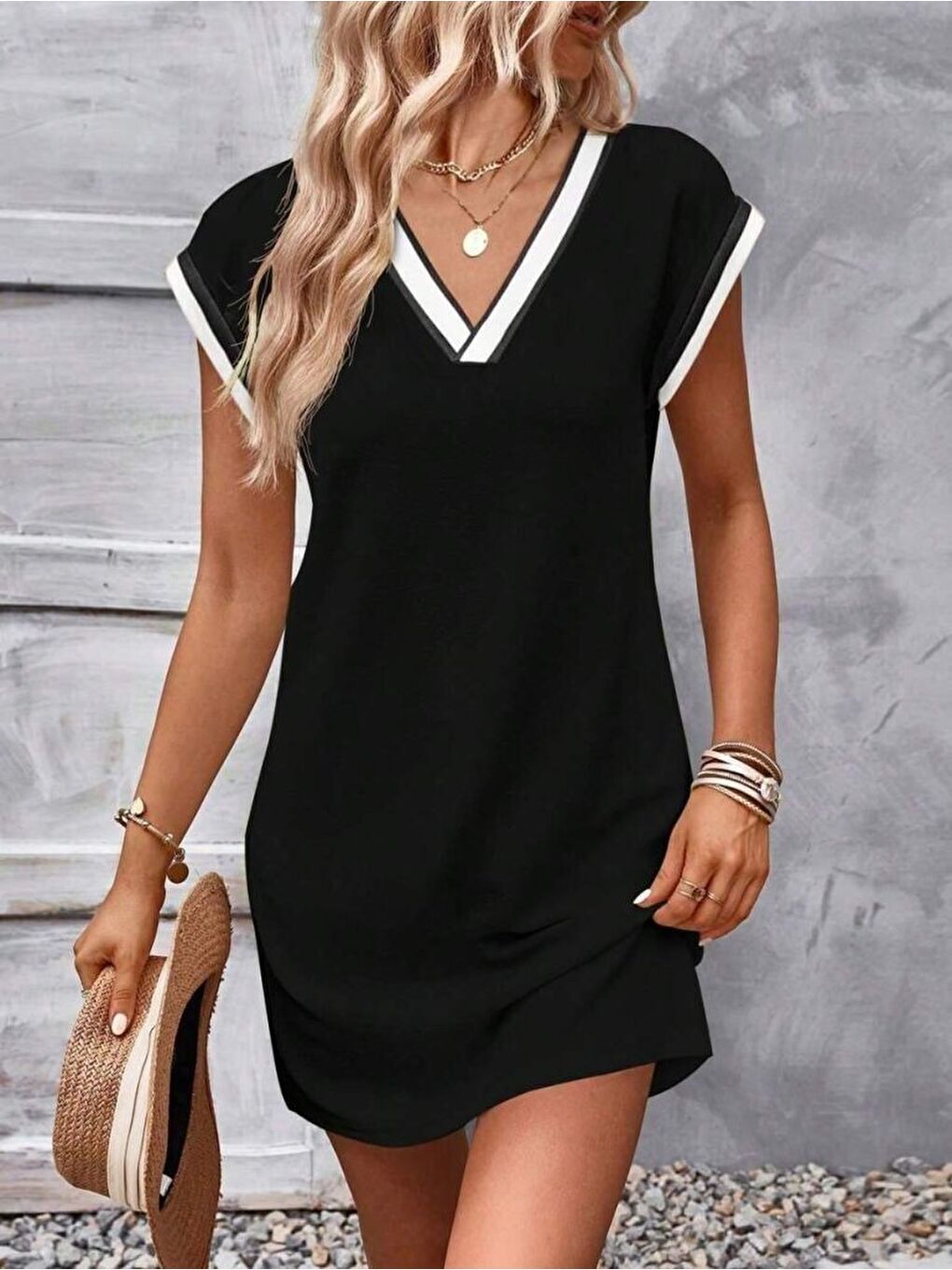 Siyah Kadın Kısa Kollu V Yakalı Ribanalı Modal Mini Elbise-1