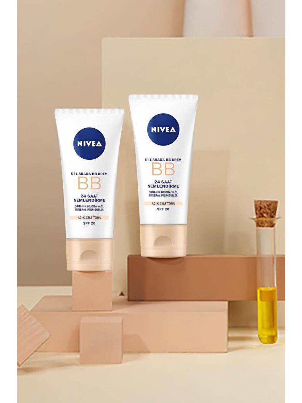 NIVEA Şeffaf Essentials Bb Krem Spf15, 24 Saat Ne mlendirme, Işıltı Açık Ton Gündüz Yüz Bakım Kremi 50 ml - 3