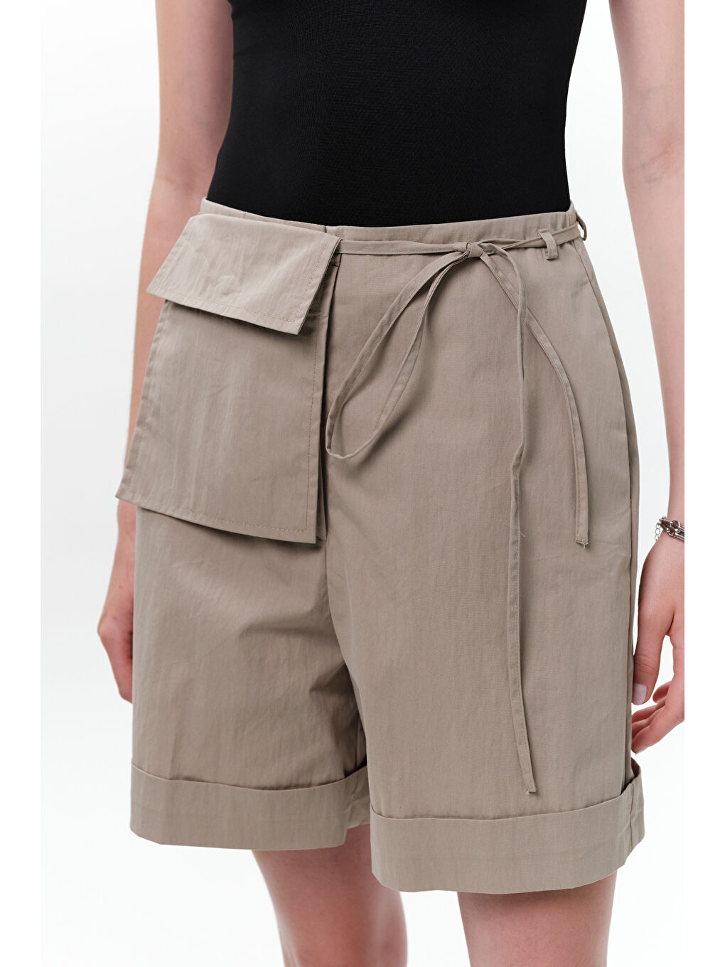 Cep Kemerli Şort Yeşil-4