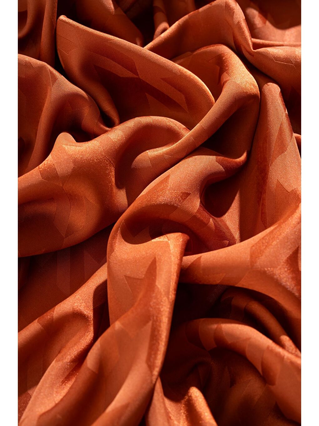 Kahverengi Kadın Tesettür Jakarlı Kazayağı Eşarp 1-1