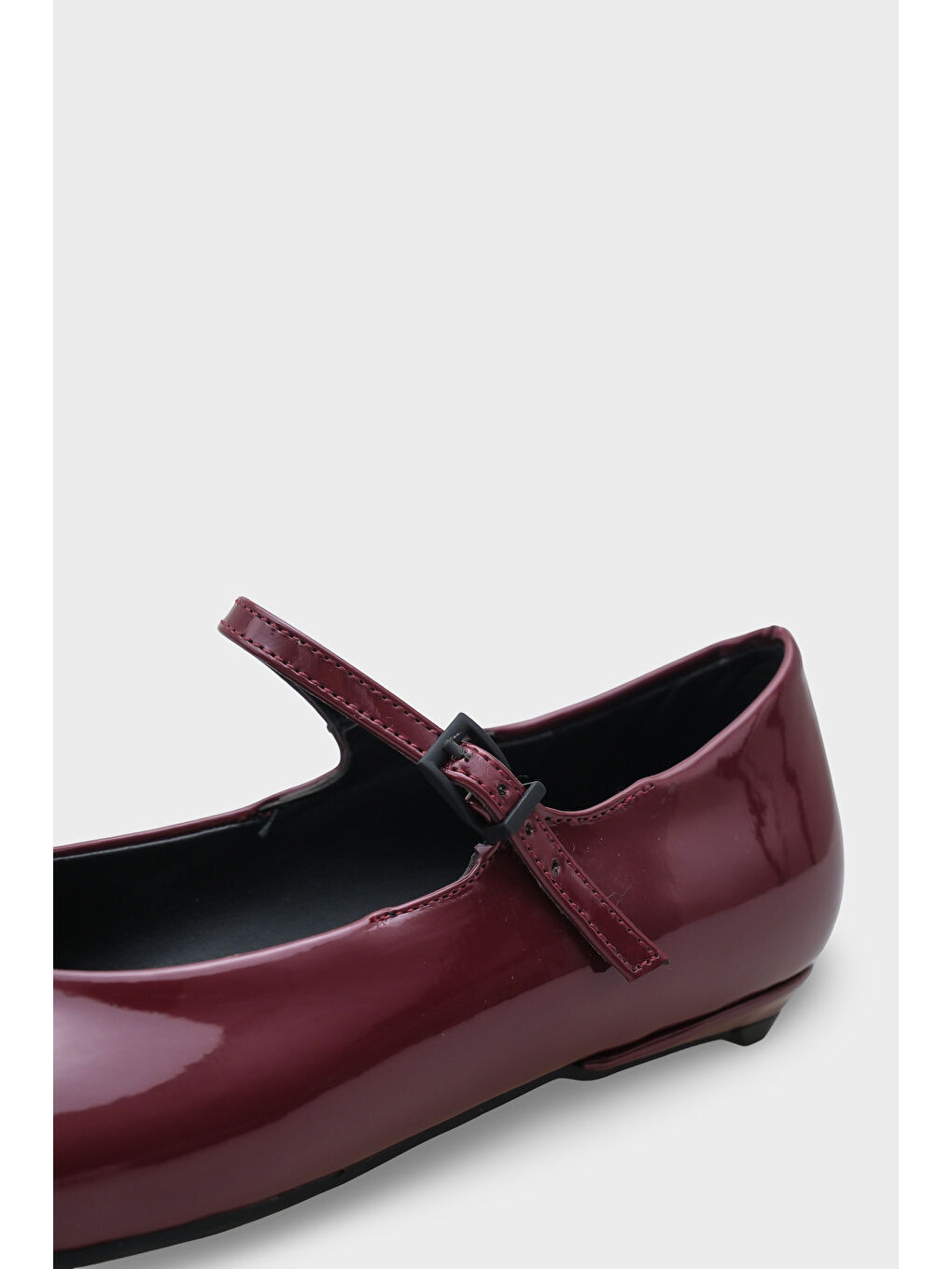 Bordo Nickie Tokalı Bantlı Küt Burunlu Düz Topuklu Günlük Kadın Babet-3