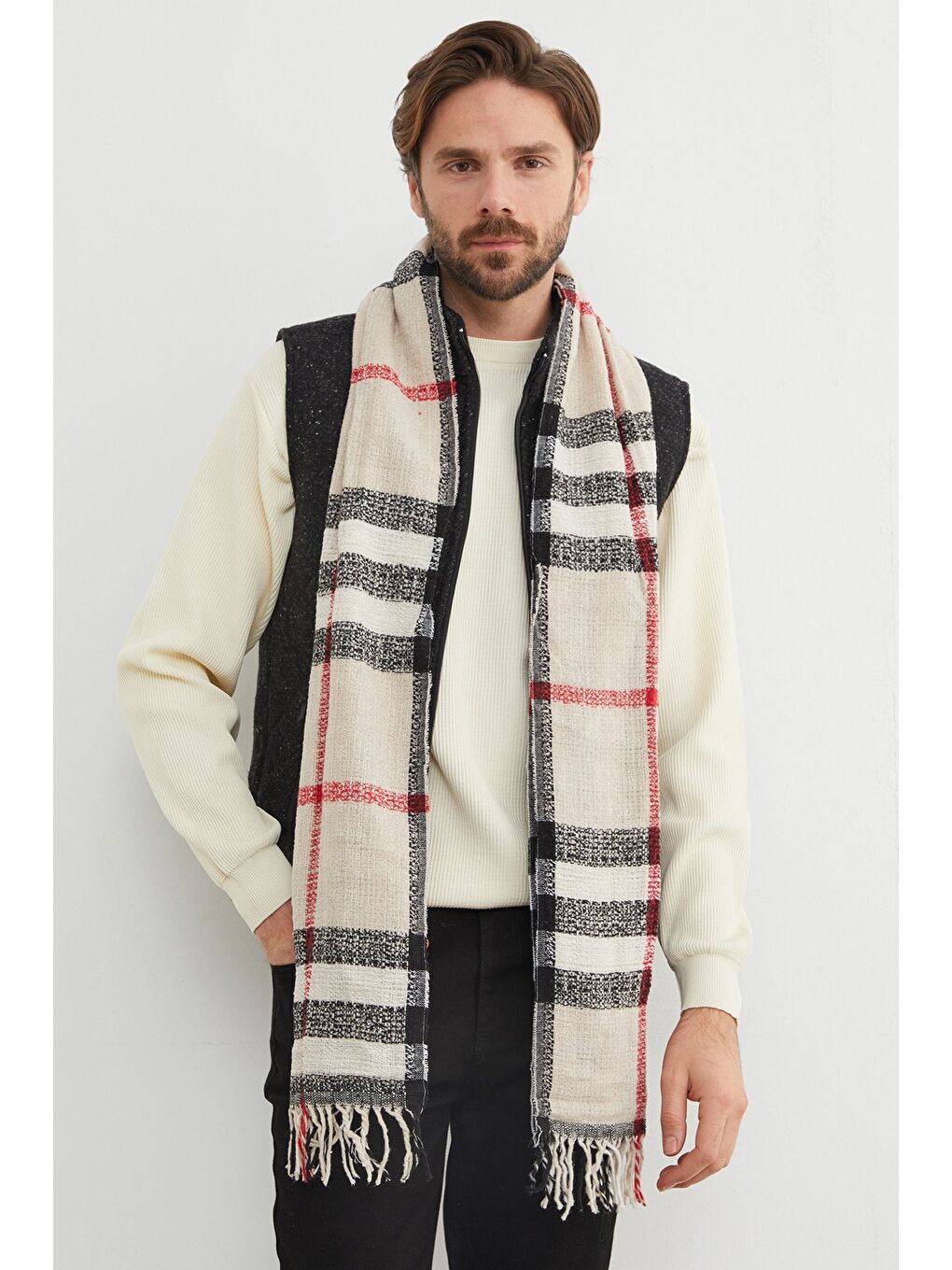 Ekru Desenli Yumuşak Dokulu Atkı-1