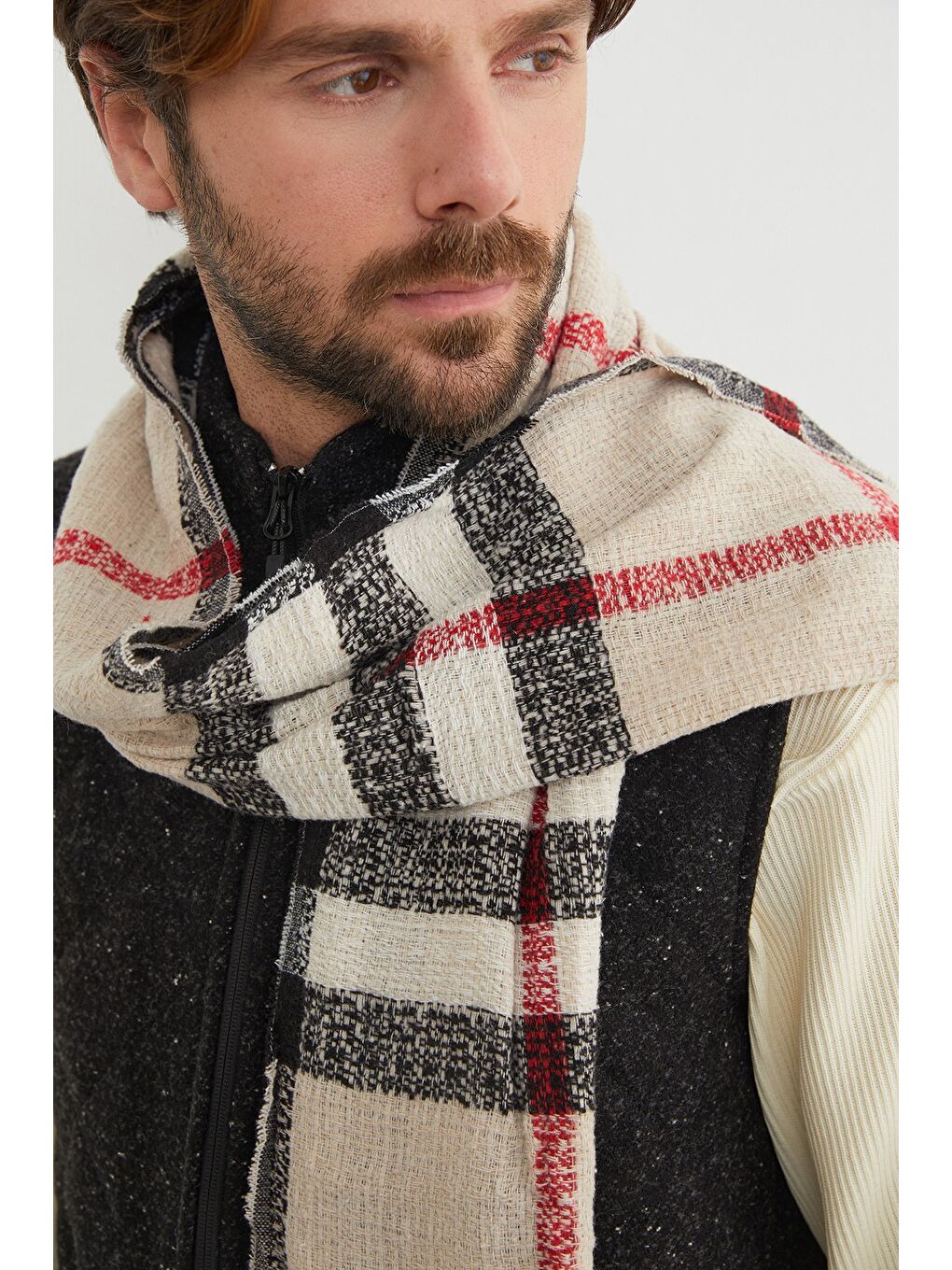 Ekru Desenli Yumuşak Dokulu Atkı-4