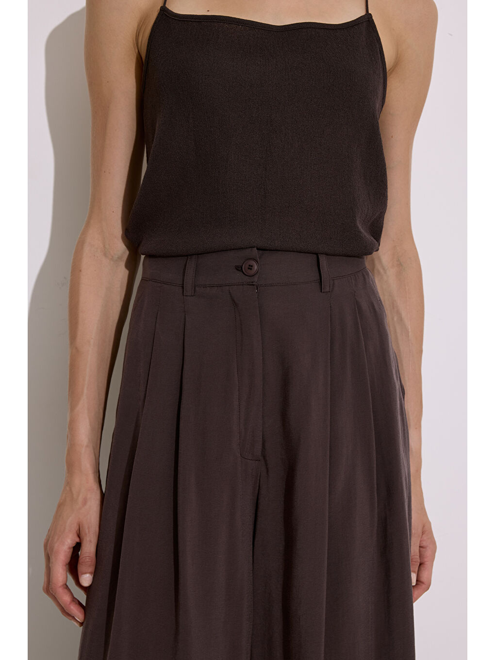 Kahverengi Modal Pileli Geniş Pantolon Acı Kahve-4