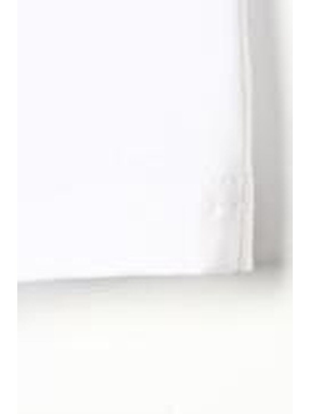 Beyaz Pamuklu Bisiklet Yaka Nakışlı Kısa Kollu Tişört-4