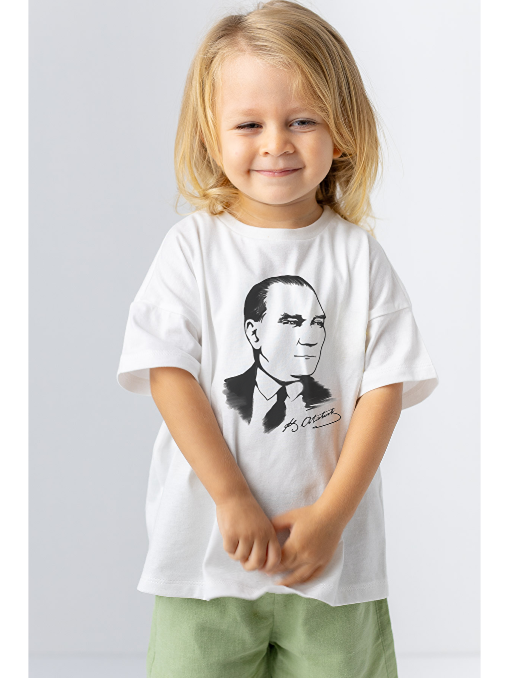 ZEYLAND Unisex Çocuk Atatürk Baskılı Kısa Kollu T-shirt - Beyaz