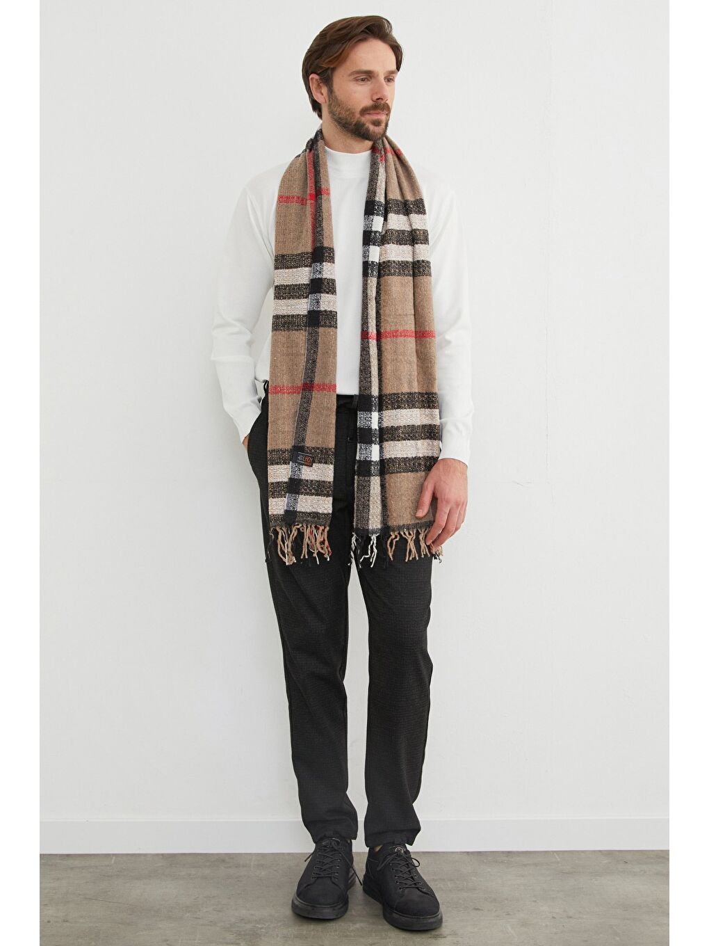 Kahverengi Desenli Yumuşak Dokulu Atkı-2