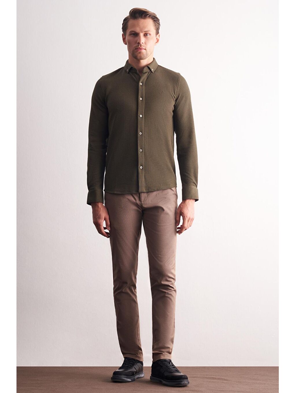 Haki Uzun Kol Düğmeli Yaka  Pamuklu Slim Fit Gömlek 1004255267-1