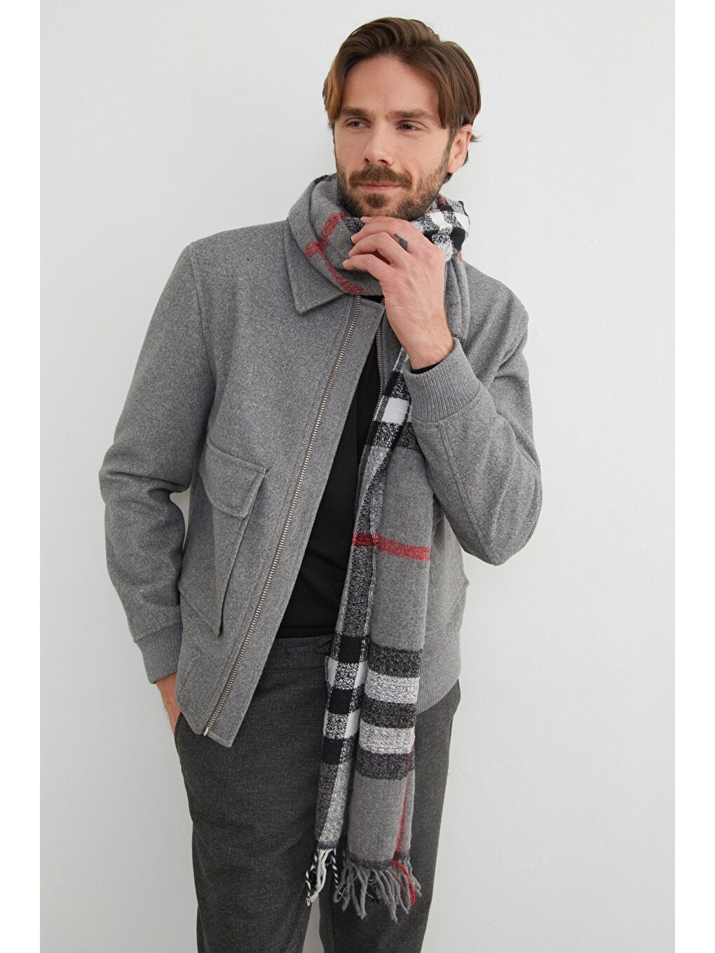 Gri Desenli Yumuşak Dokulu Atkı-2