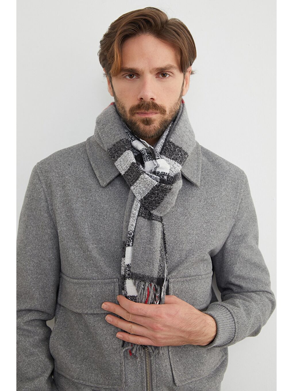 Gri Desenli Yumuşak Dokulu Atkı-4