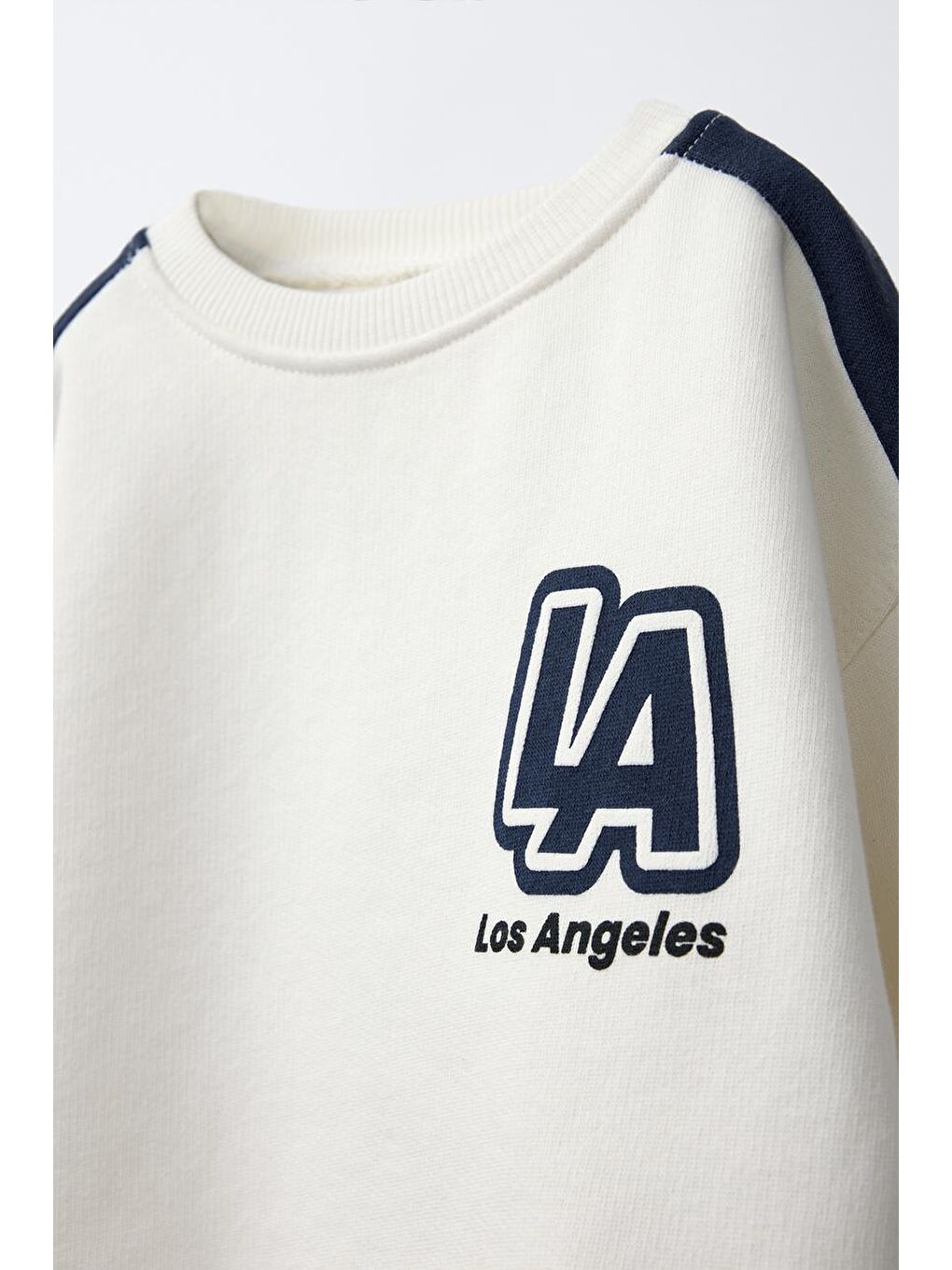 Karışık Erkek Çocuk Pamuklu Beyaz La Baskılı Sweatshirt Eşofman Alt-Üst Takım-3