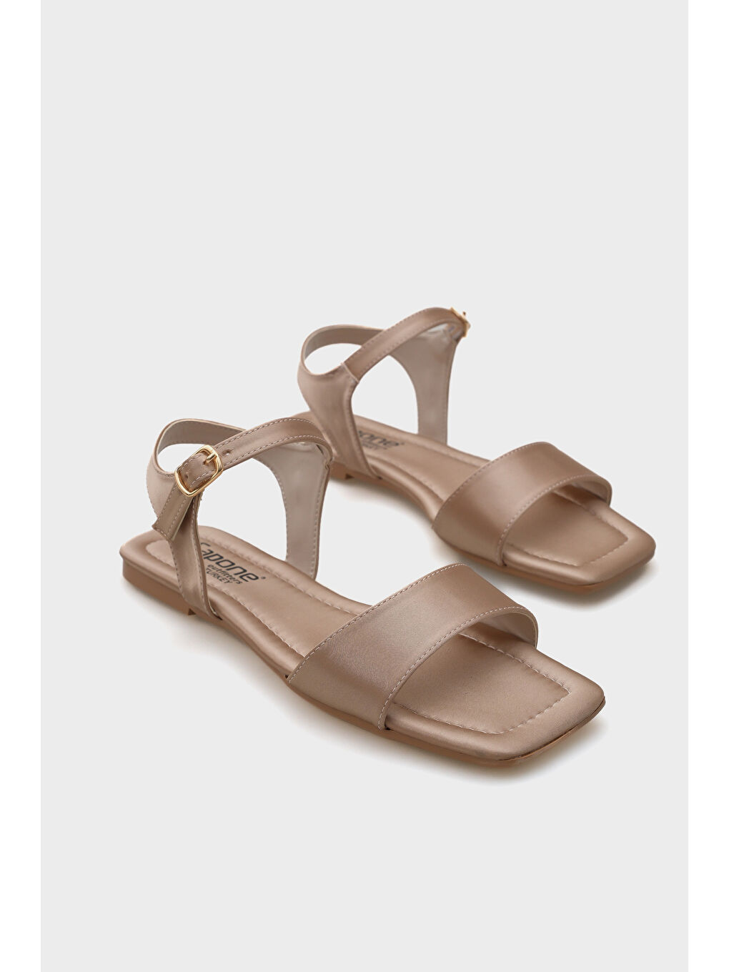 Bej Celinda Bilekten Bantlı Küt Burunlu Düz Topuklu Saten Kadın Sandalet-1