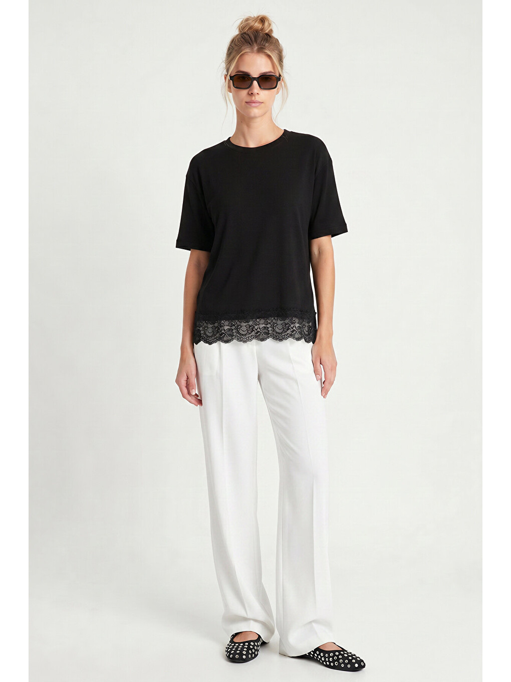 Siyah Dantelli Oversize Mevsimlik Triko Bluz SİYAH LYY0146-3