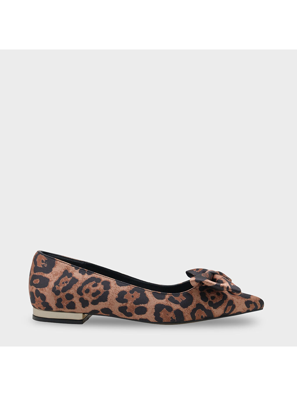 Kahverengi Zelma Sivri Burunlu Kısa Topuklu Fiyonklu Saten Kadın Babet