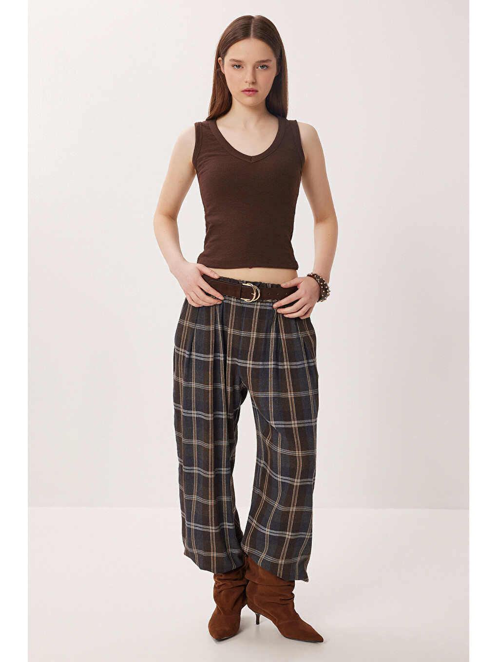 Kahverengi V Yaka Basic Fitilli Örme Bluz KAHVERENGİ LRN0029