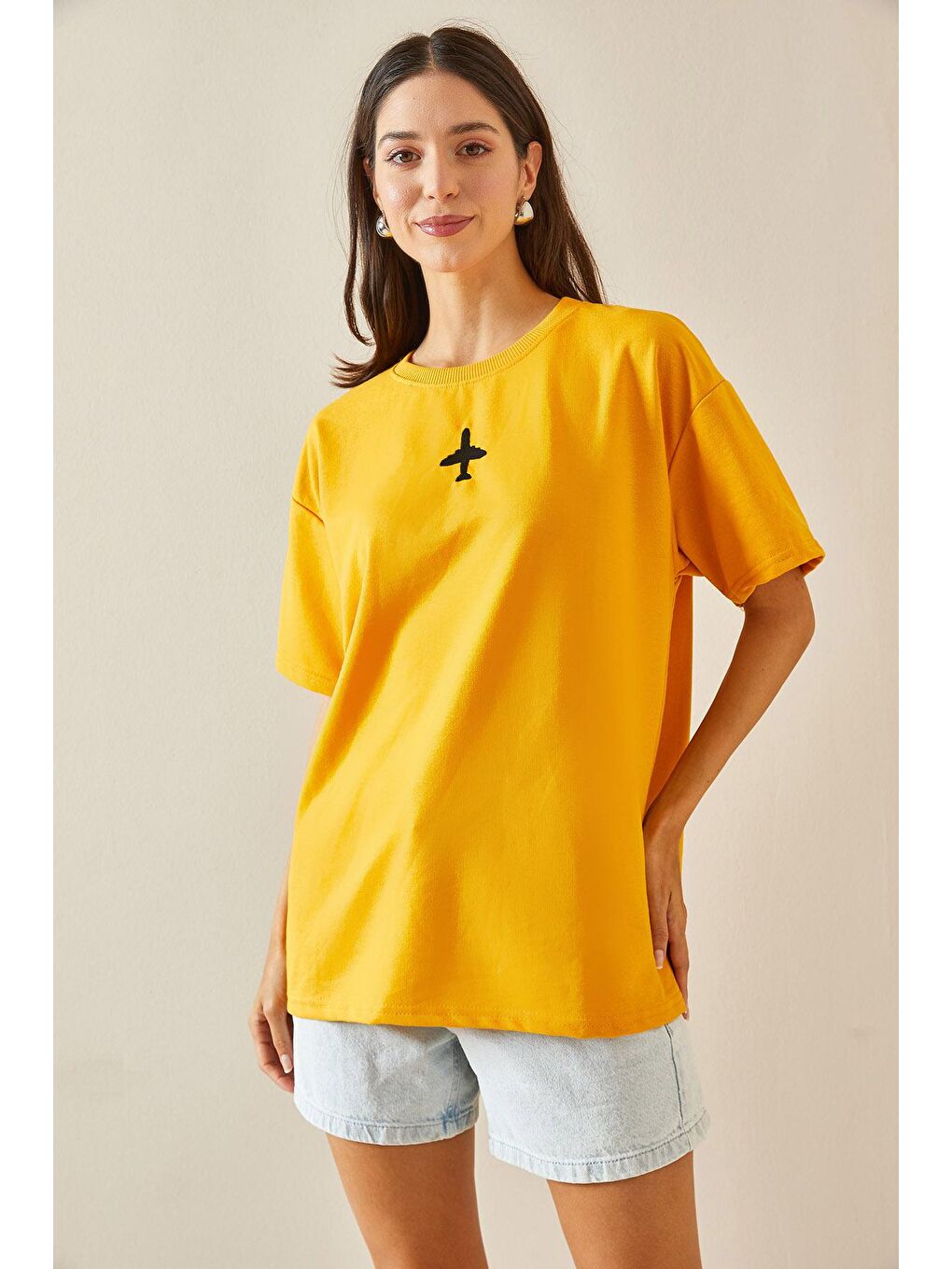 XHAN Sarı Bisiklet Yaka Yazılı Oversize Tshirt 5YXK1-48701-10 - 1