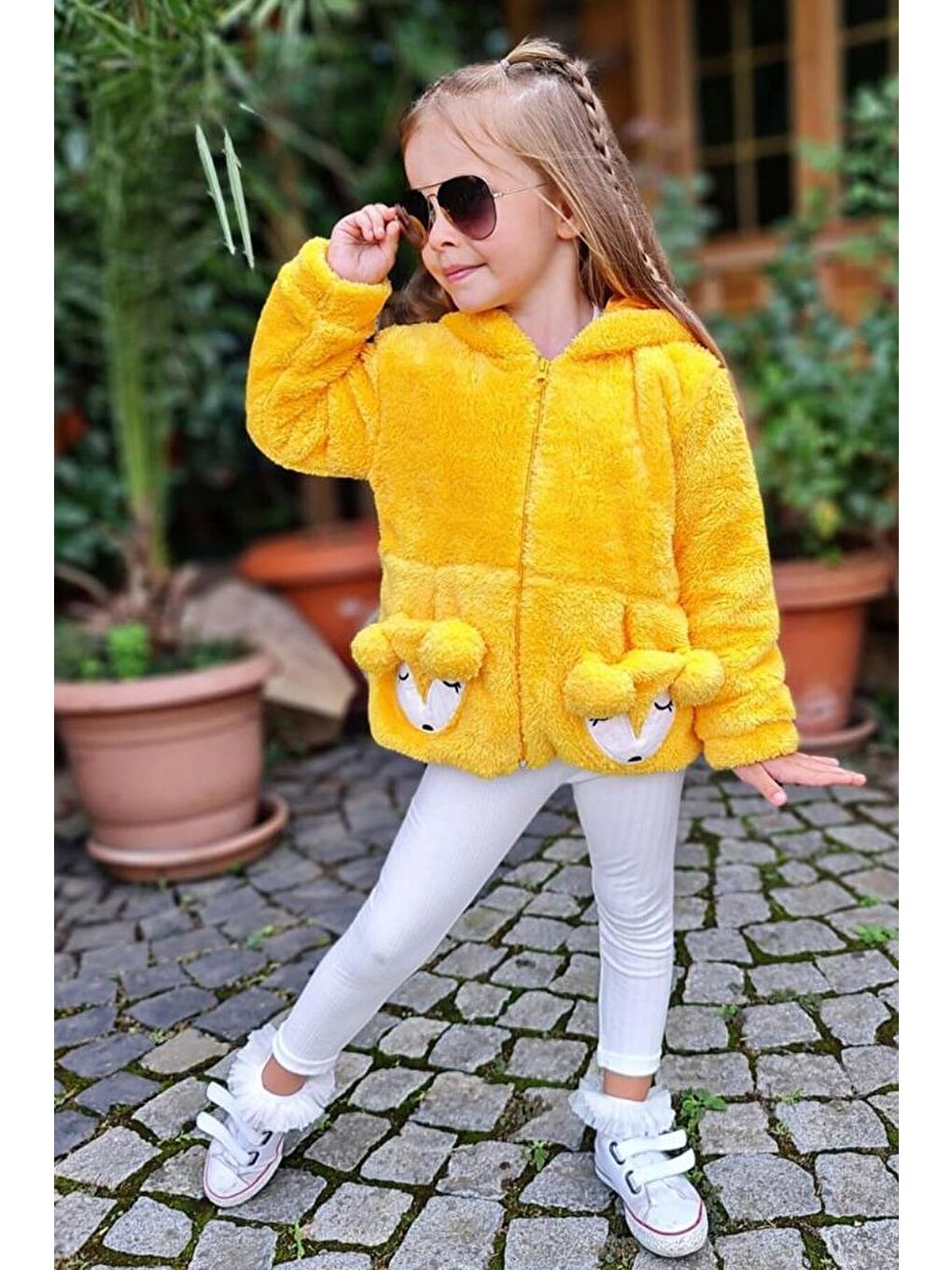 Kız Çocuk Kuzu Kulaklı Önden Çift Cep Detaylı Kapüşonlu Sarı Pelüş Ceket