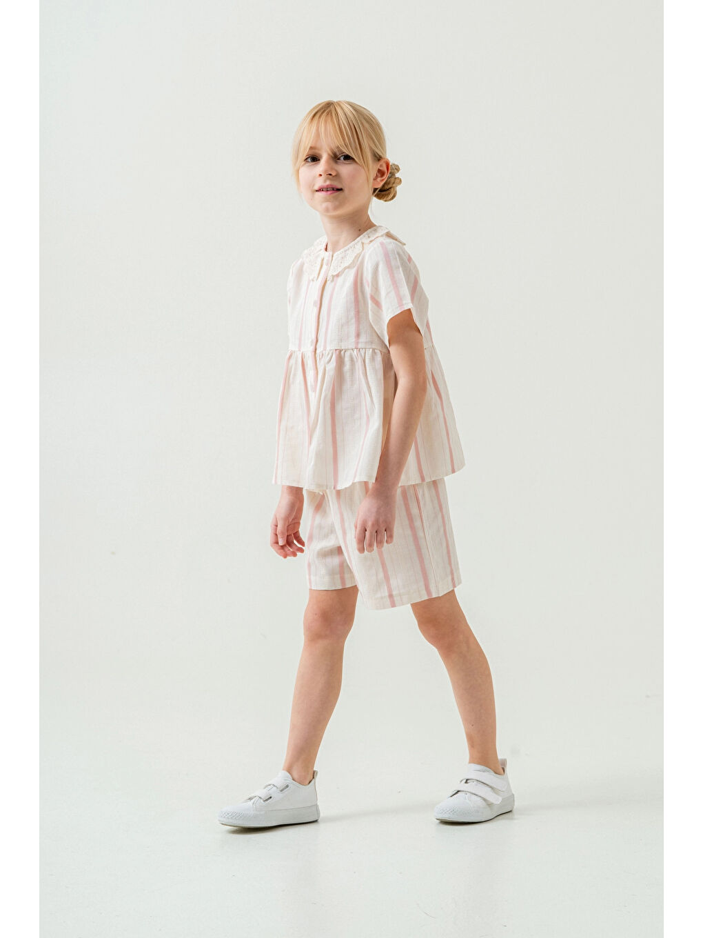 Pembe Yaka Detaylı Kız Çocuk Takım 3825-4