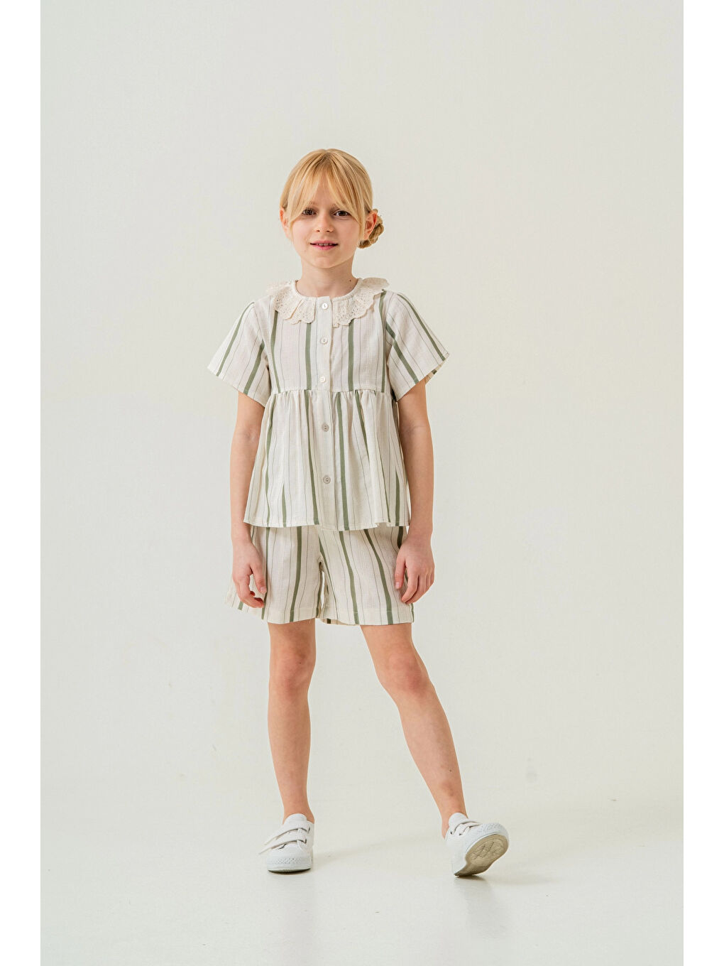 Yeşil Yaka Detaylı Kız Çocuk Takım 3825-1