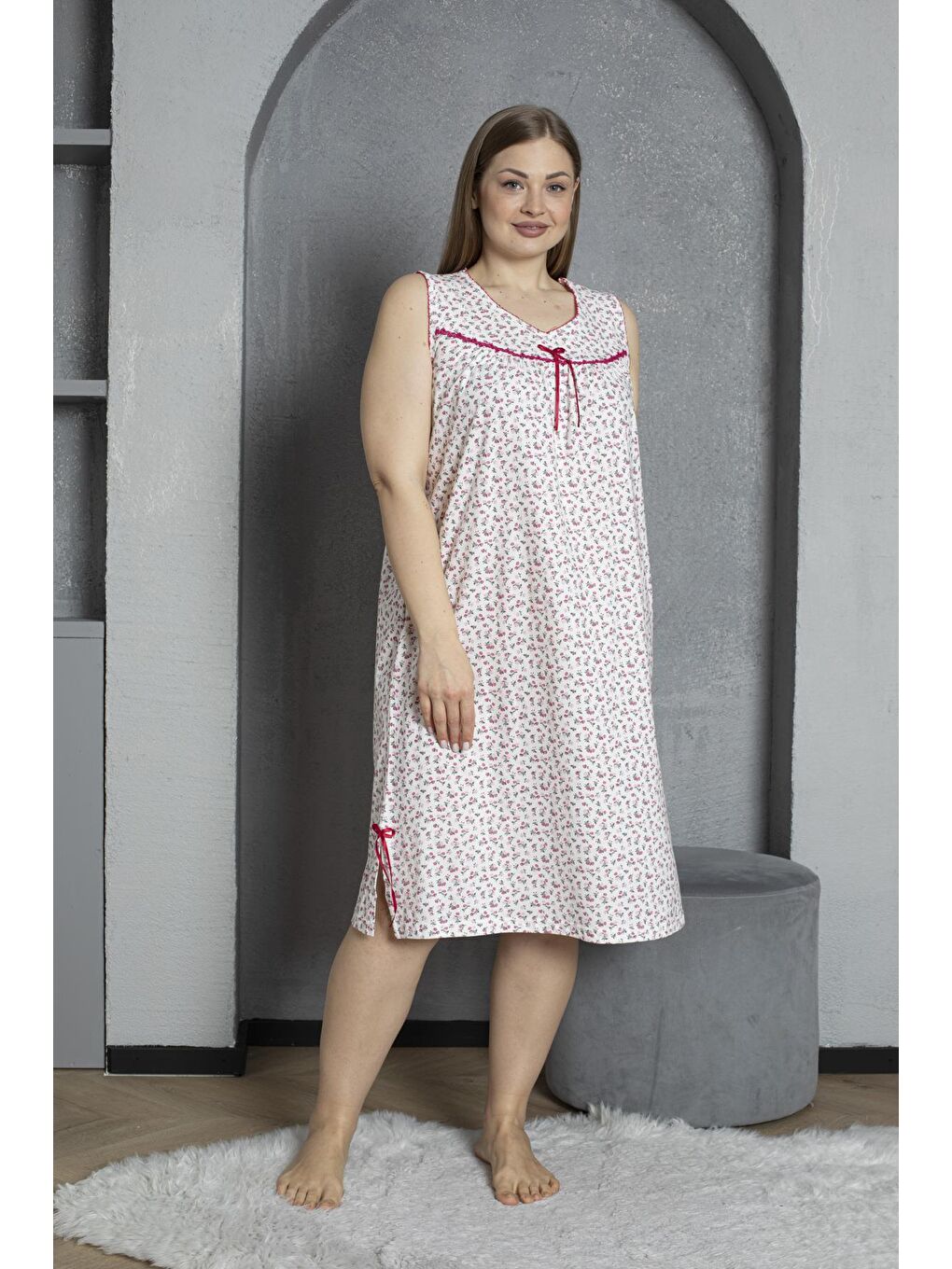 Fuşya Sıfır Kol V Yaka %100 Pamuklu Penye Büyük Beden Anne Geceliği 819-1