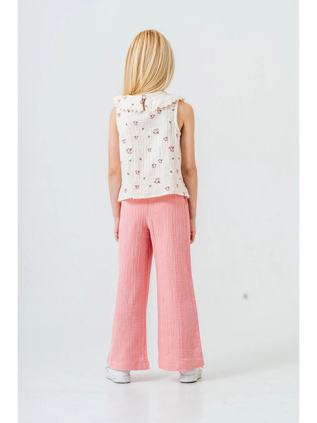 Pembe Çiçek Desenli Kız Çocuk Müslin Takım 3828-4