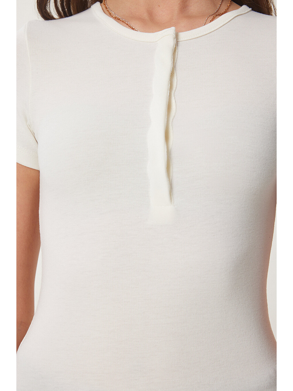 Beyaz Çıtçıtlı Basic Örme Crop Bluz KEMİK LFW0003-4