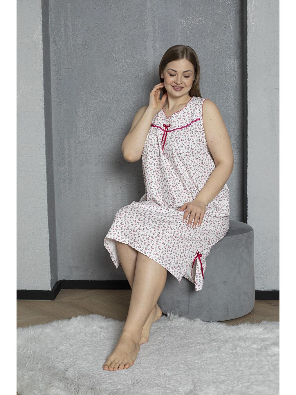 Fuşya Sıfır Kol V Yaka %100 Pamuklu Penye Büyük Beden Anne Geceliği 819-5