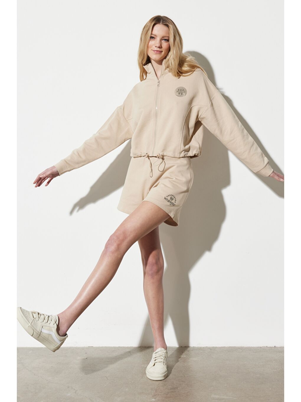 Regular Fit Normal Kesim Lastikli Bel Bej Sweat Şort-2