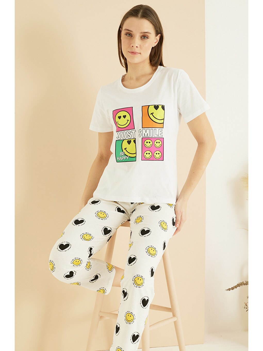 Ekru Pamuklu Bisiklet Yaka Örme Pijama Takım25103234