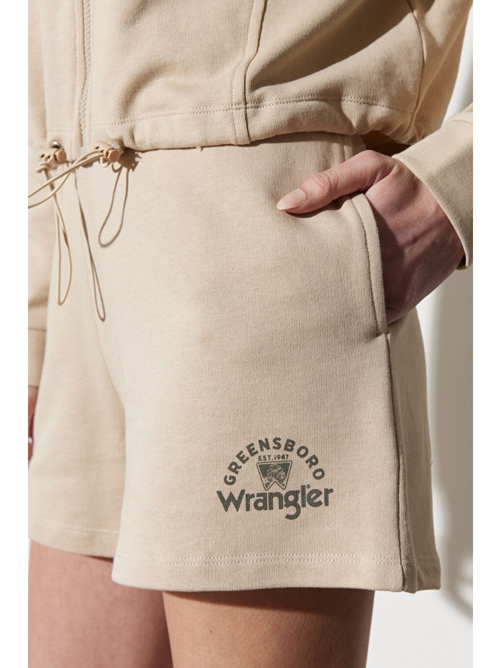 Regular Fit Normal Kesim Lastikli Bel Bej Sweat Şort-3