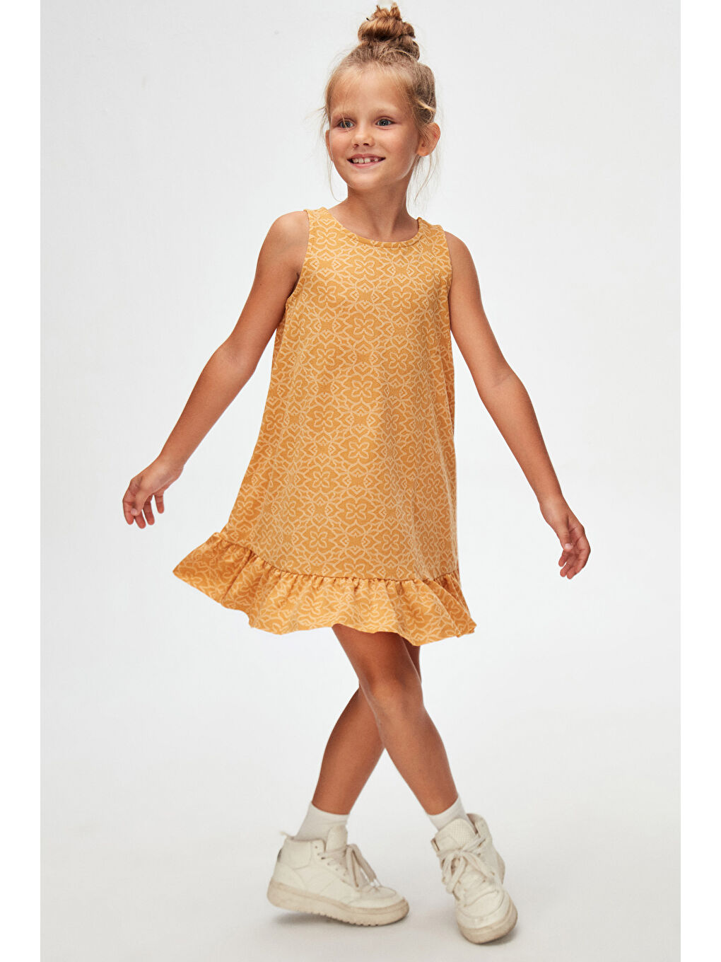 Sarı Hardal Yonca Desen Kız Çocuk Fırfırlı Çan Etekli Elbise-1